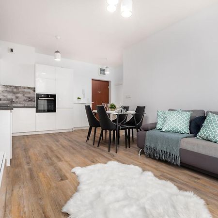 Rakowska 14A 1 Bedroom By Homeprime Varšava Exteriér fotografie