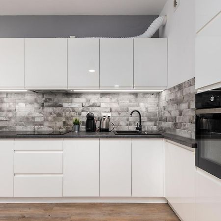 Rakowska 14A 1 Bedroom By Homeprime Varšava Exteriér fotografie